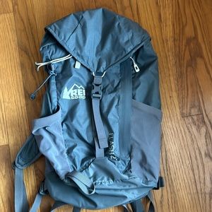 REI Flash 22 Daypack Backpack- Excellent Condition